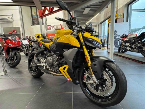 Quinzi Moto