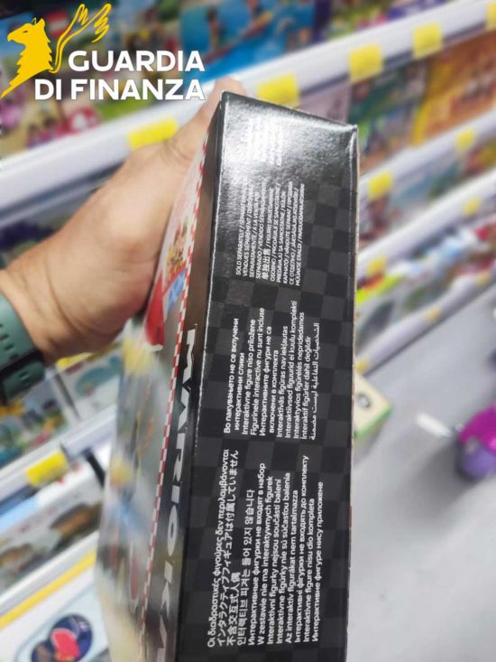 Viterbo - Guardia di finanza - Sequestrati giocattoli