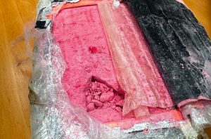 Roma - Guardia di finanza - Sequestrati 3,5 chili di "cocaina rosa"