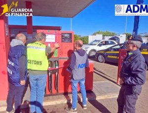 Finanza - Adm - Chiuso distributore di carburante