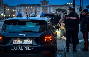 Roma - Intervento dei carabinieri