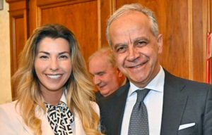 Matteo Piantedosi e la giornalista Claudia Conte - Al centro Giuseppe Fioroni