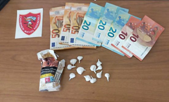 Ronciglione - Carabinieri - La droga e i soldi sequestrati