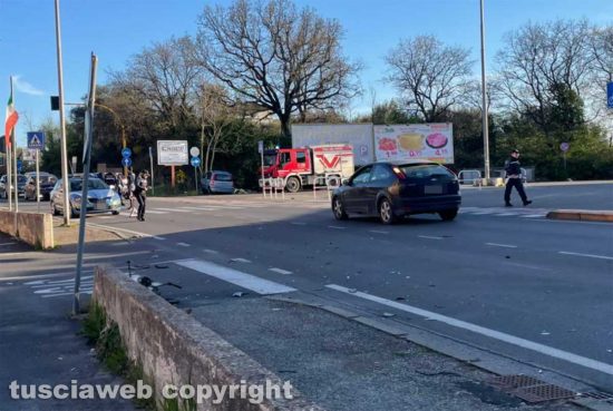 Viterbo - Incidente sulla Tangenziale ovest