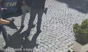 Viterbo - Rapina in centro - Il ladro fermato dalla polizia