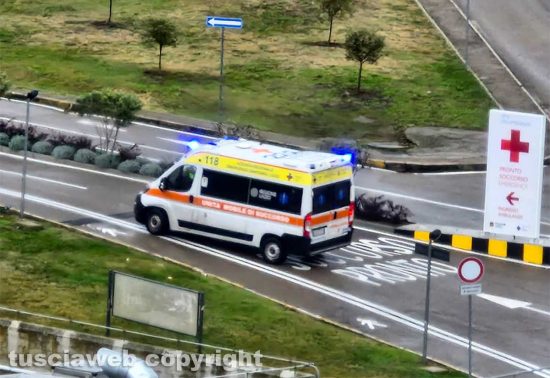 Ospedale Santa Rosa - Ambulanza diretta al pronto soccorso