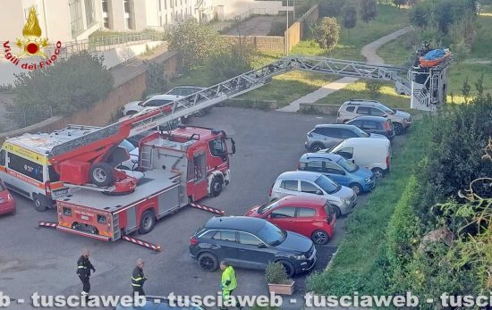 Civitavecchia - Intervento dei vigili del fuoco in via Padri Domenicani