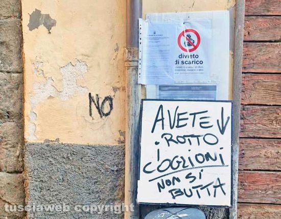 Viterbo - Rifiuti nel quartiere di San Pellegrino