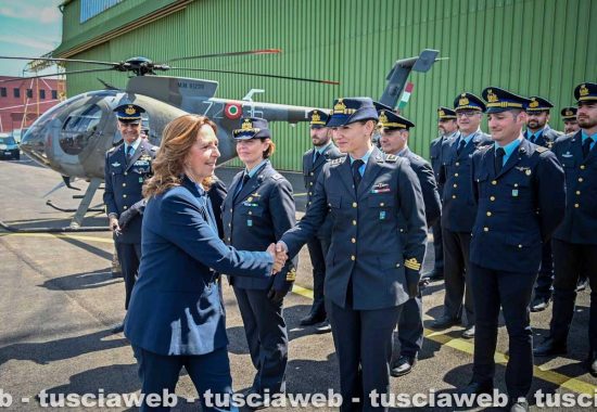 La struttura aeronautica militare - Visita della sottosegretaria Isabella Rauti