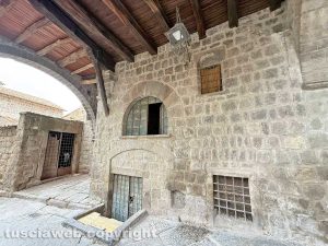 Viterbo - Piazza San Pellegrino