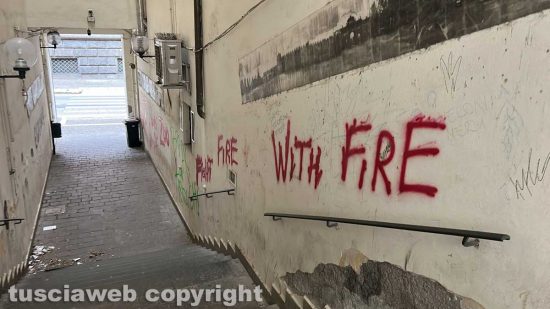 La città allo sbando e fuori controllo - Il sottopasso di via Emilio Bianche a via Marconi