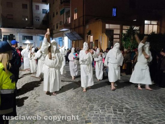 Civitavecchia - I penitenti della processione del Cristo morto