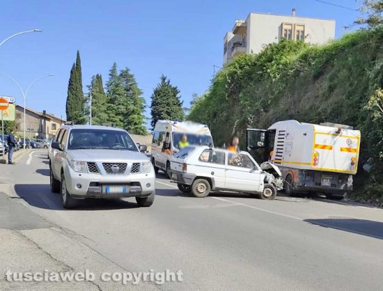 Viterbo - Incidente sulla Cassia sud