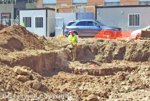 Civitavecchia - Trovata porzione di muro antico a piazza Regina Margherita