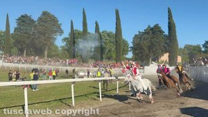 Palio di Sant'Anselmo, dopo 23 anni vince il rione Croci
