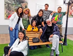 Piermaria Cecchini e il cast di “Aspettando non so”