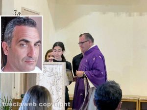 La figlia Francesca ai funerali di Mario Ciucci