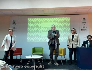 L'assessore Alfonso Antoniozzi all'inaugurazione di Lazio media desk