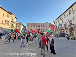 Flotilla fermata nel Mediterraneo, protesta a piazza del Comune