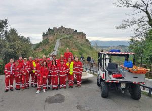 La croce rossa a Civita di Bagnoregio
