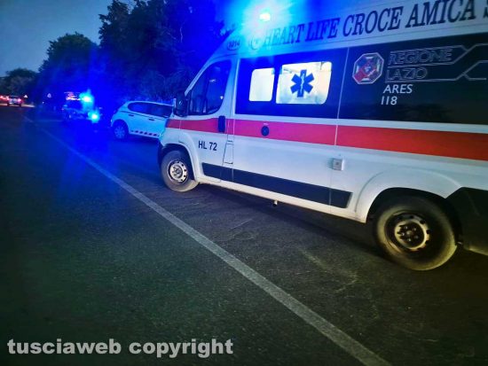 Montefiascone - Scontro tra due auto sulla Commenda
