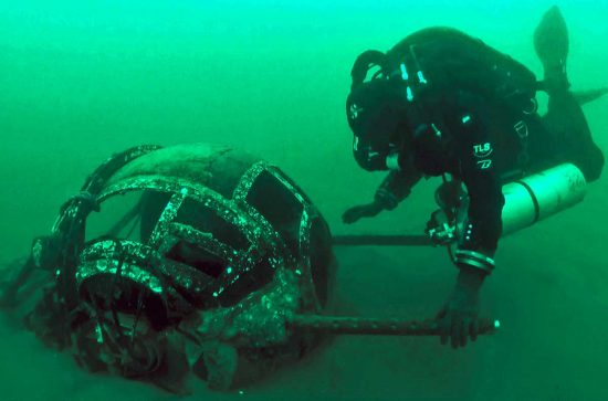 Bolsena - Il mistero del B-17 affondato nel lago