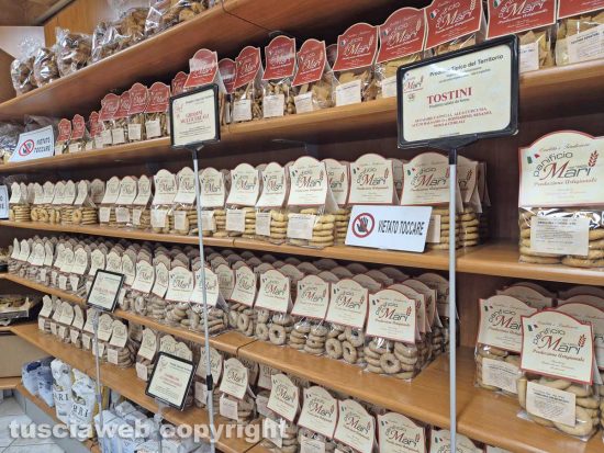 Montefiascone - Il panificio Mari