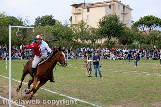 Il cavaliere del Rione San Giorgio Riccardo Delle Monache