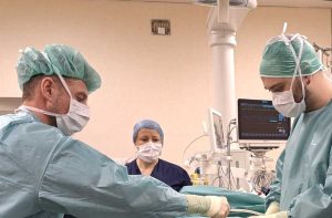 Viterbo - Prime 30 procedure di chirurgia robotica per l'équipe di Chirurgia generale e oncologica del Santa Rosa