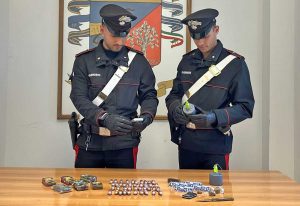 Ladispoli - La droga sequestrata dai carabinieri