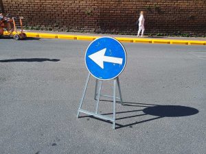 Viterbo - Senso unico a via della Pila - ll cartello