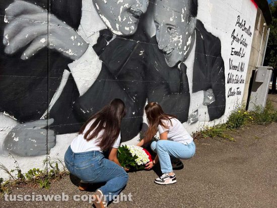 Viterbo - Commemorazione Falcone e Borsellino davanti al murale