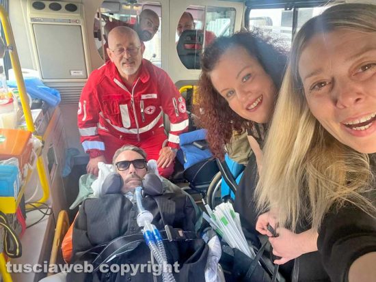 L'incontro di Italo Leali con papa Leone XIV - In viaggio con Alessia Leali Sabrina Morelli e il dottor Pietro Vecchiarelli
