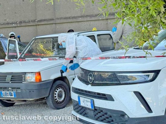 Viterbo - Si uccide con un colpo di pistola davanti al cimitero - L'arma