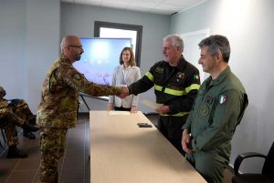 Viterbo - Vigili del fuoco - Formatori addetti antincendio, attestati ai reparti Aviazione dell'esercito