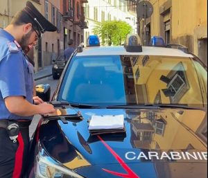 Viterbo - Ritirata licenza a barber shop