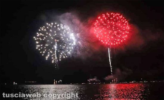 Fuochi d'artificio di Ferragosto a Capodimonte - Immagine di repertorio
