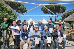 Rugby - Squadra del 1961:1962 con la sindaca Chiara Frontini