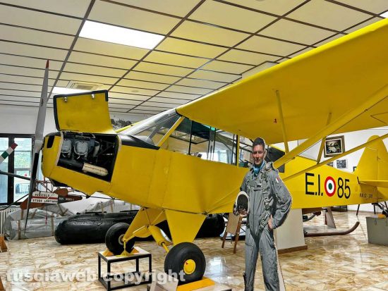 Viterbo - Aviazione dell'esercito - Elicottero nel museo del centro addestrativo