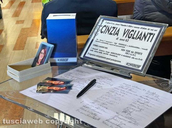 Viterbo - I funerali di Cinzia Viglianti
