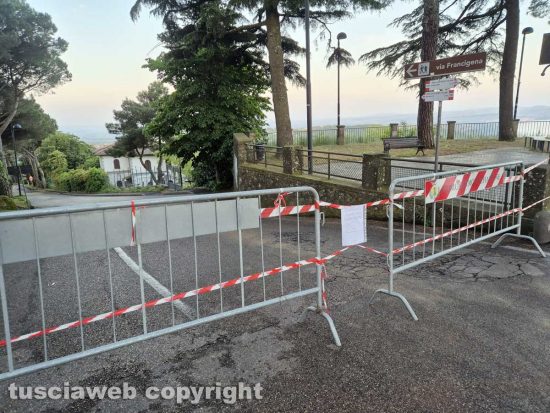 Montefiascone - Perdita di gasolio sulla carreggiata - Via Bandita chiusa al traffico