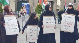 Flash Mob - Festa della mamma: un omaggio alle madri palestinesi, libanesi e iraniane