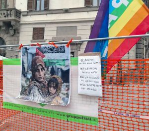 Flash Mob - Festa della mamma: un omaggio alle madri palestinesi, libanesi e iraniane