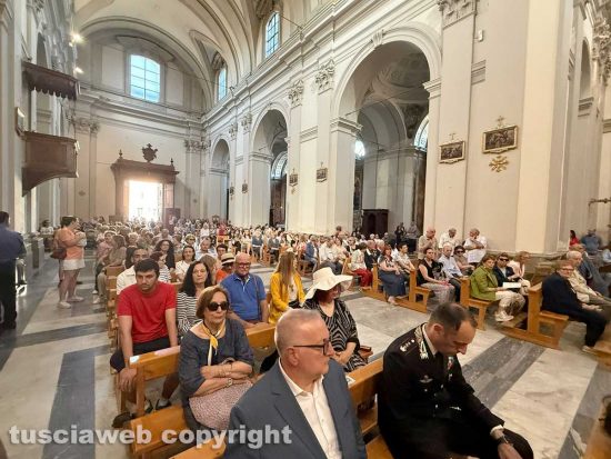 Viterbo - Il trasporto dell'immagine della Madonna Liberatrice con un baldacchino