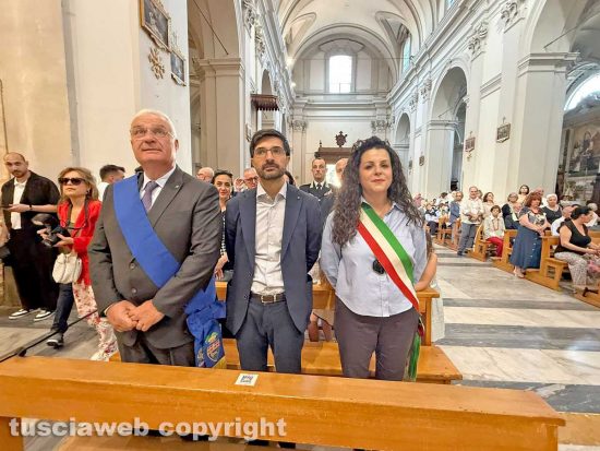 Viterbo - Il trasporto dell'immagine della Madonna Liberatrice con un baldacchino