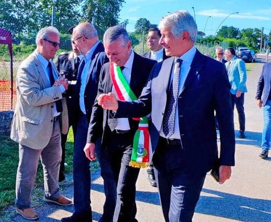 Il sindaco di Vasanello Igino Vestri e il ministro Andrea Abodi