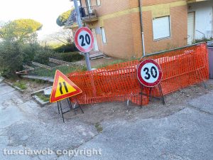 Viterbo - Erbacce e lavori a San Martino in via Lombardia
