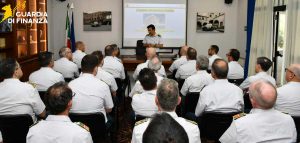 Guardia di finanza - La visita del comandante regionale La Malfa