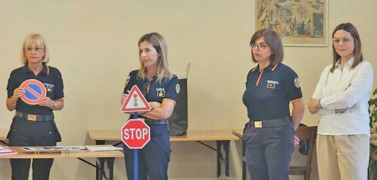 Montefiascone - Il corso di educazione stradale - La polizia locale e la sindaca De Santis