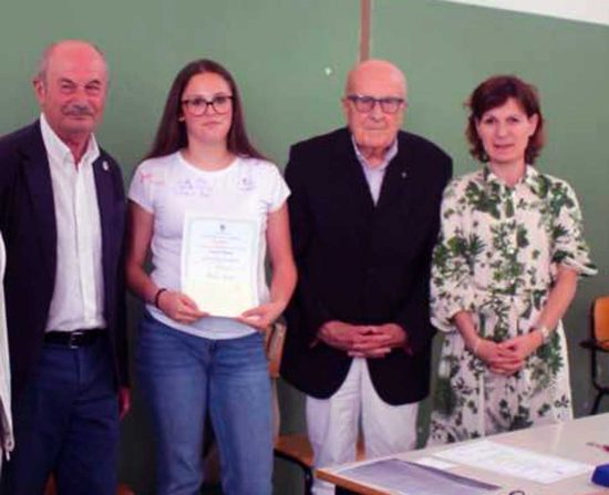 Viterbo - La cerimonia "Conoscere Bagnaia", premiati gli studenti della Ghinucci